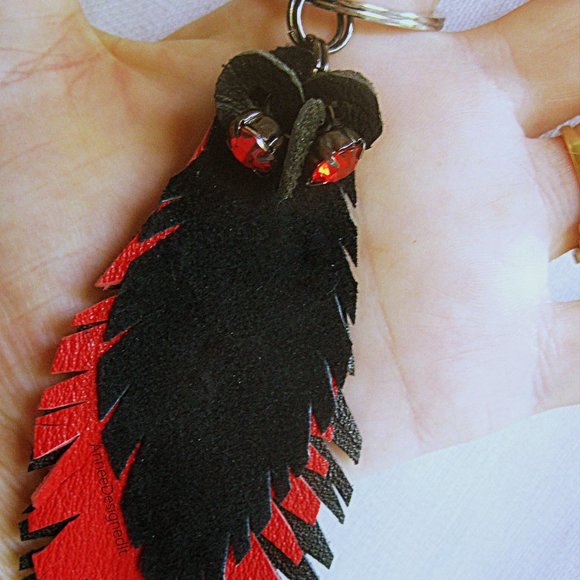 Hand Made Owl Key Chain - Picture 2 of 2